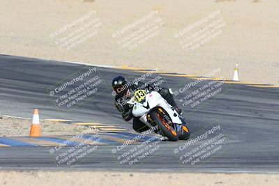 media/Jan-12-2025-CVMA (Sun) [[be1d2b16e3]]/Race 3-Amateur Supersport Middleweight/